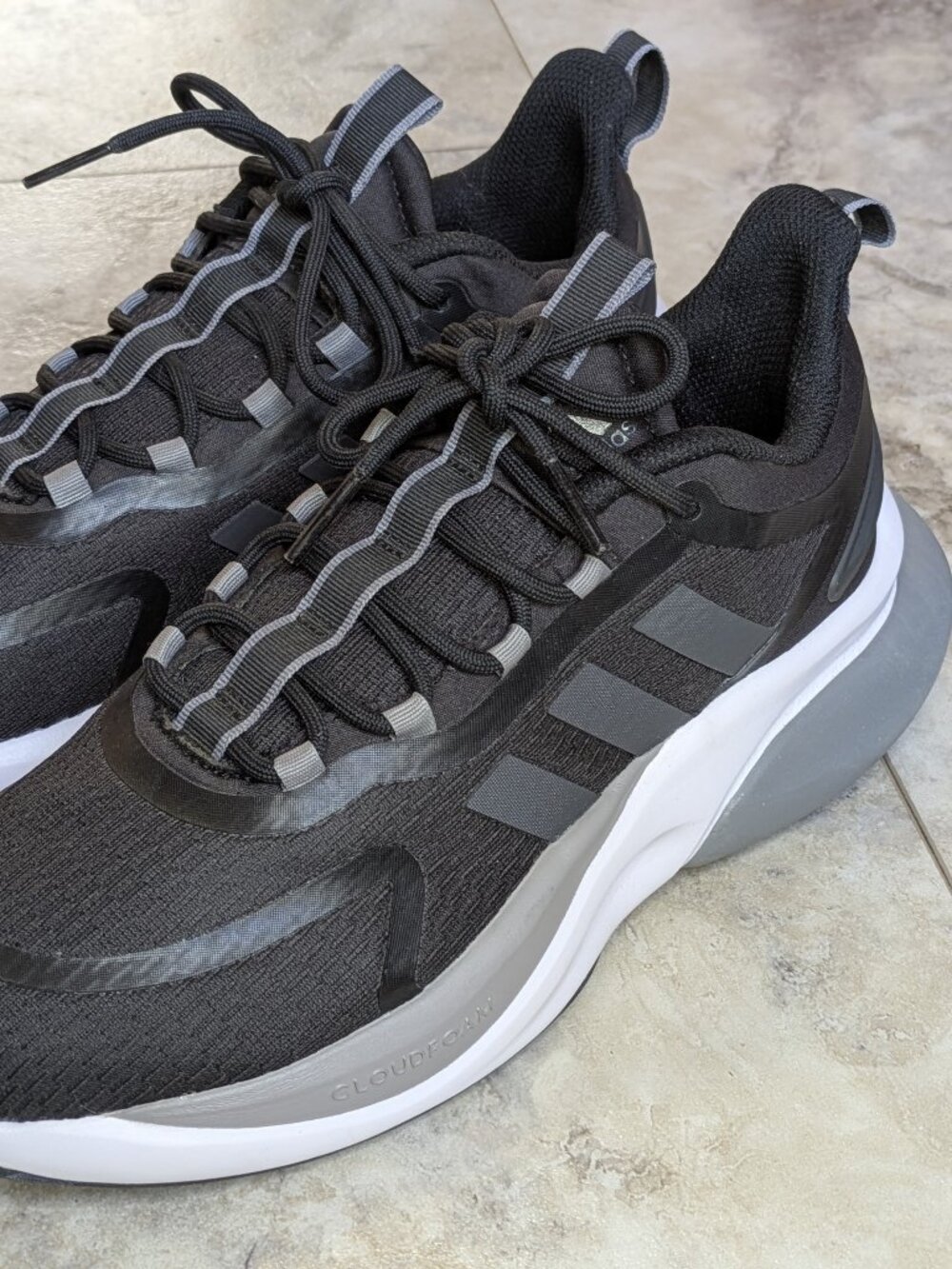 NEW Adidas Alphabounce Sneakers (men's 6.5/women's 7.5)